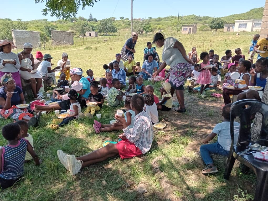 SPCDC reachout day — families gathered for a shared meal
